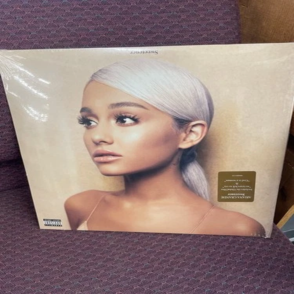 Ariana Grande – Sweetener PEACH COLORED OPAQUE Vinyl 2LP – NEW/SEALED/LIMITED